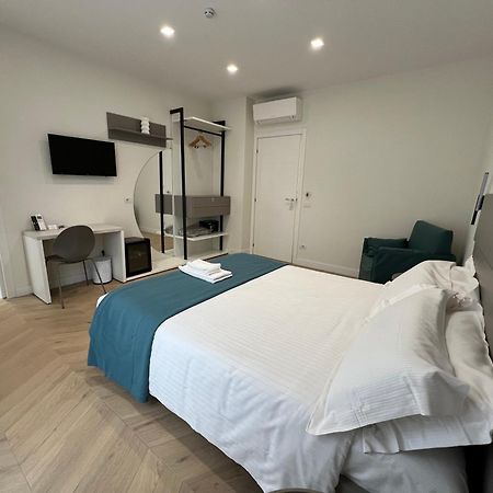 Vittoria'S Luxury Rooms Rome Extérieur photo